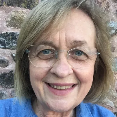 Prof Linda Clare